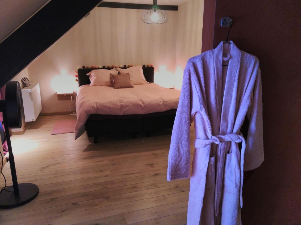 Chambres D'Hotes Les 3 Salamandres Yvoir Buitenkant foto